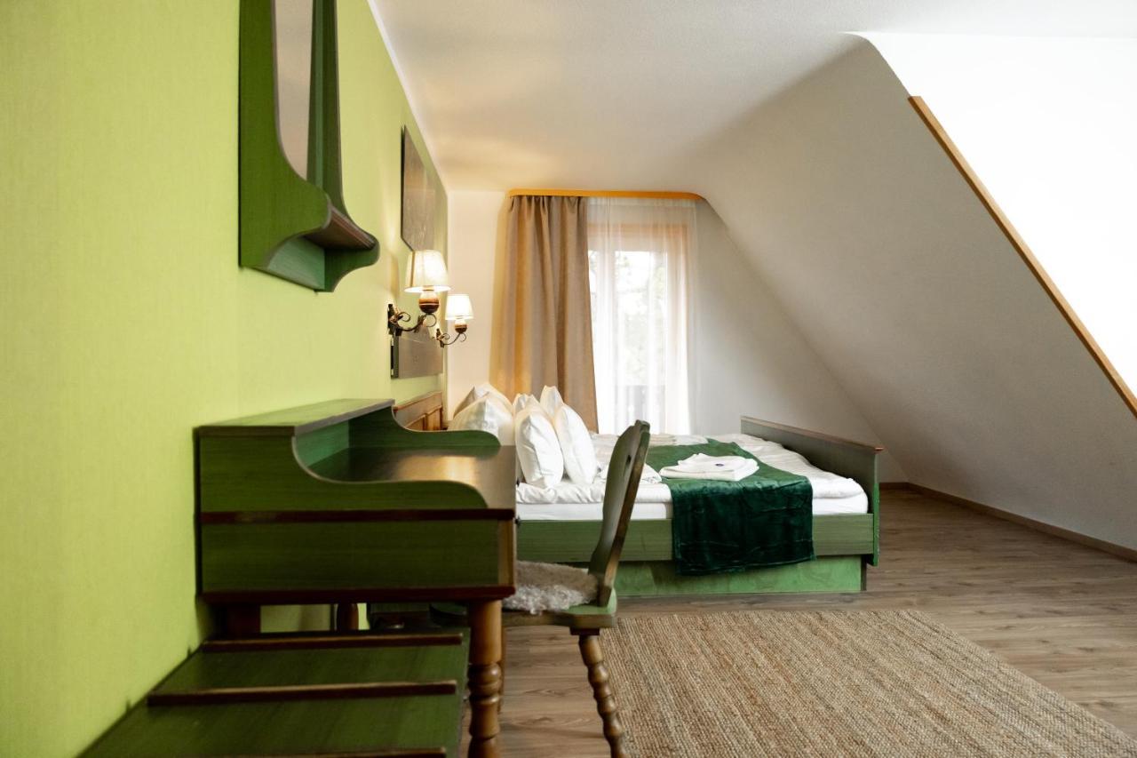 Hotel Zum See, Titisee Eksteriør billede