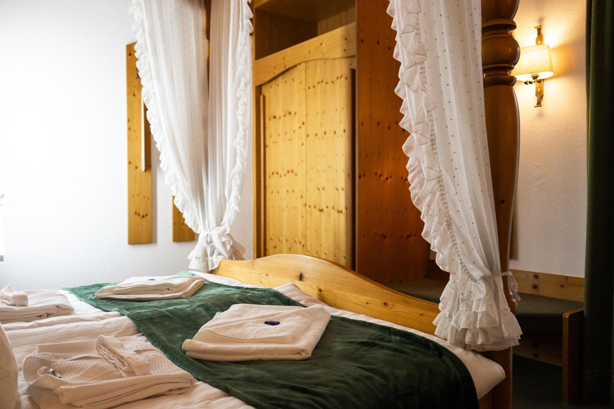 Hotel Zum See, Titisee Eksteriør billede