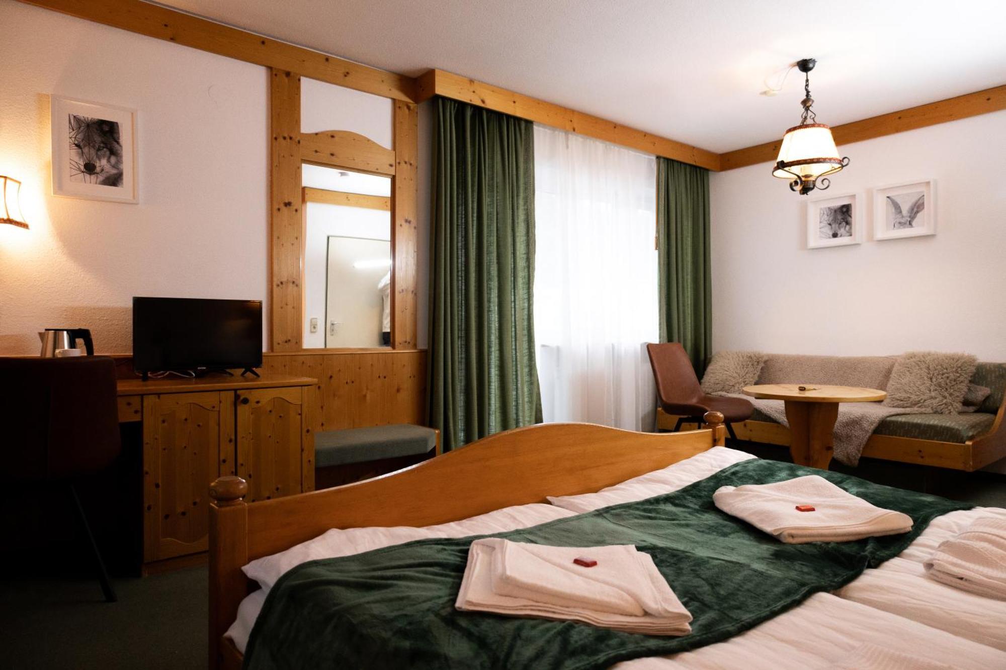 Hotel Zum See, Titisee Eksteriør billede