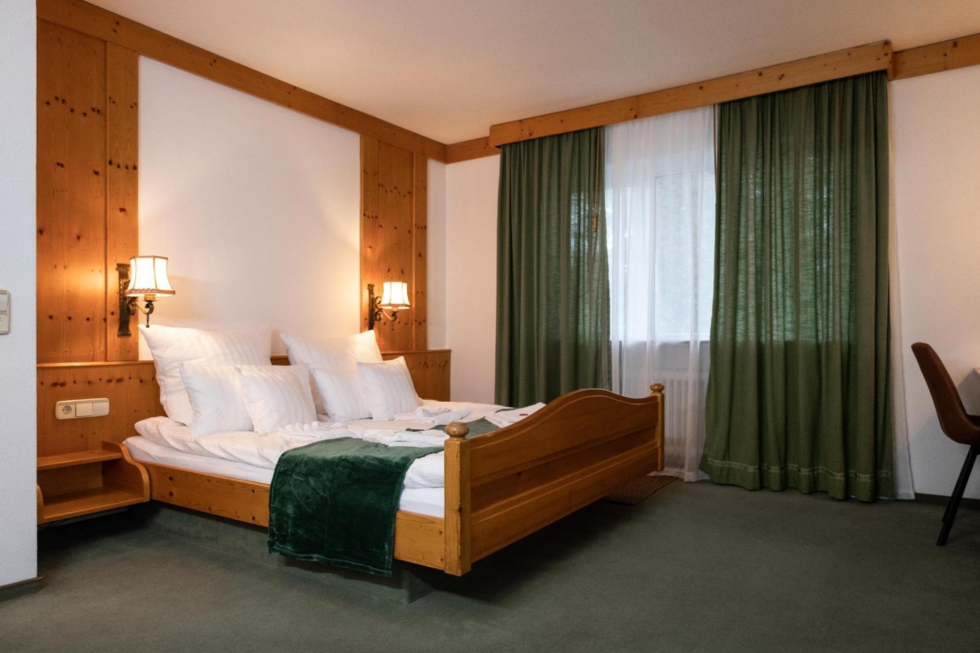 Hotel Zum See, Titisee Eksteriør billede